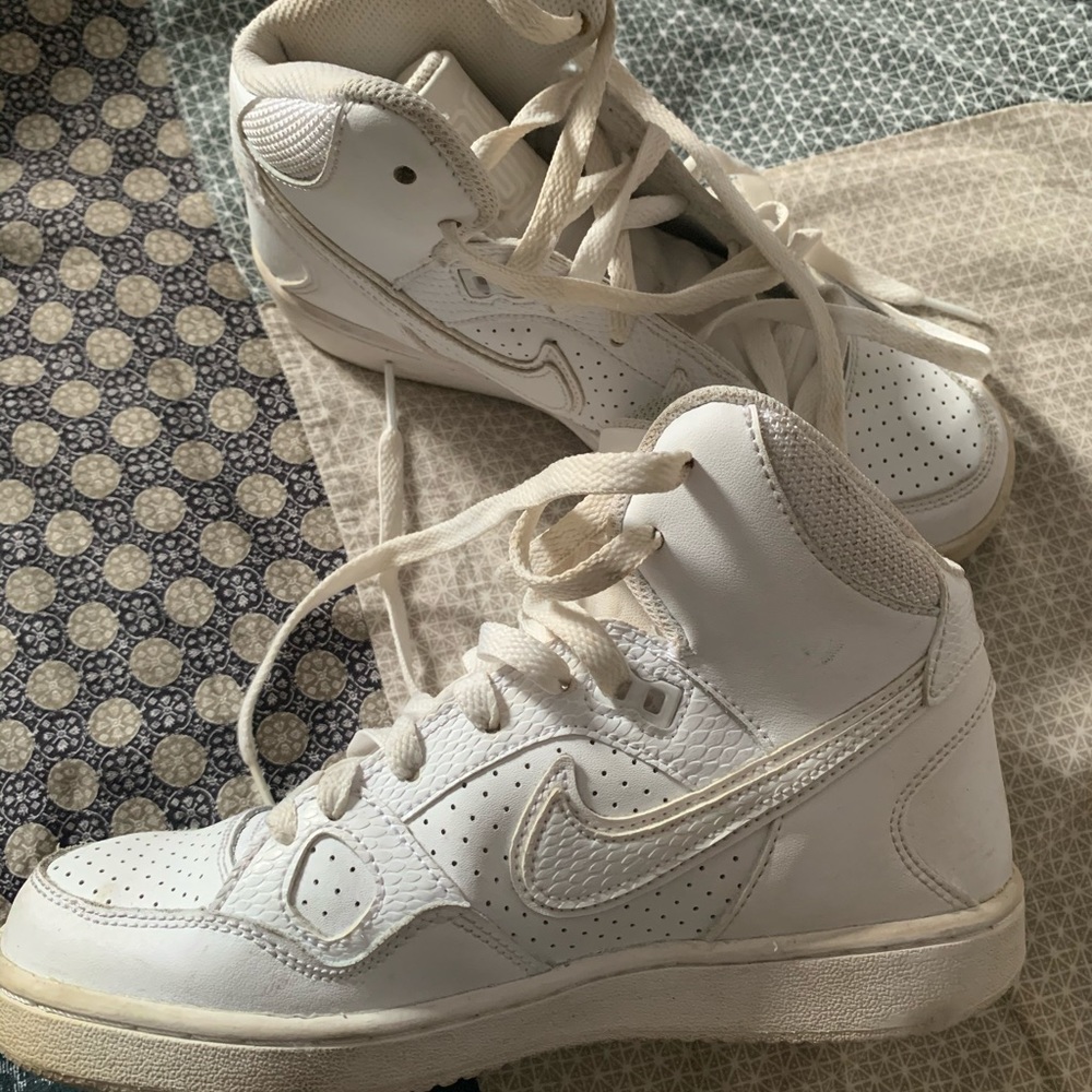 Nike White Sneaker